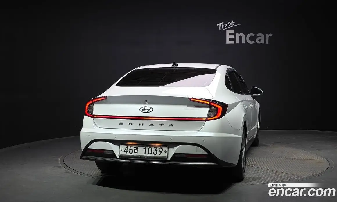 Hyundai Sonata 2019 2.0 автомат (гидро), фото 4 Hyundai Sonata 2019 2.0 автомат (гидро), фото 4