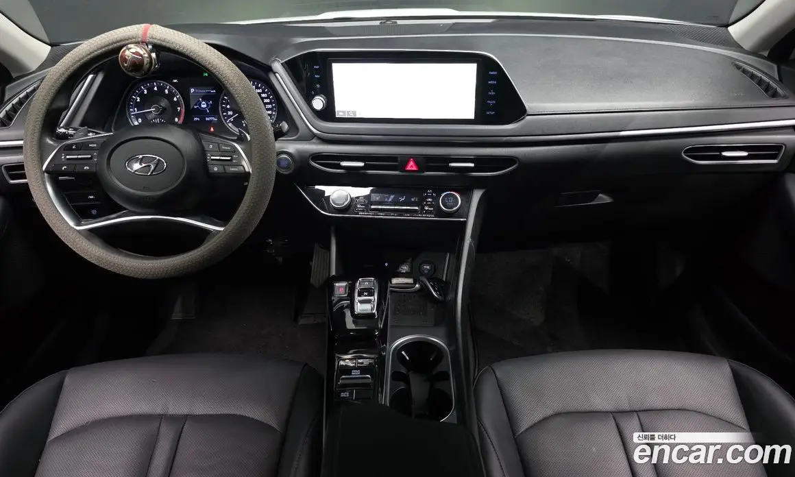 Hyundai Sonata 2019 2.0 автомат (гидро), фото 7 Hyundai Sonata 2019 2.0 автомат (гидро), фото 7