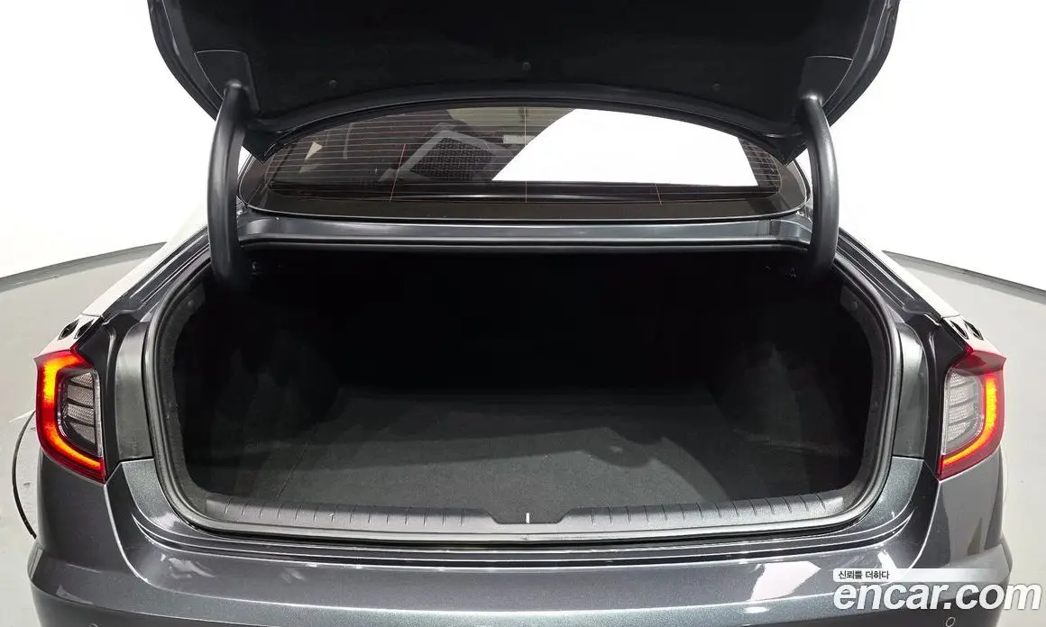 Hyundai Sonata 2022 2.0 автомат (гидро), фото 20 Hyundai Sonata 2022 2.0 автомат (гидро), фото 20
