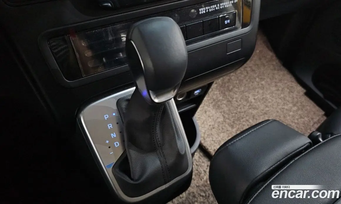 Hyundai Staria 2025 3.5 автомат (гидро), фото 12 Hyundai Staria 2025 3.5 автомат (гидро), фото 12