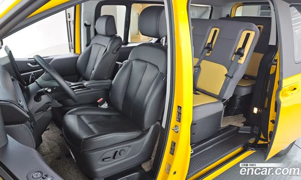 Hyundai Staria 2025 3.5 автомат (гидро), фото 16 Hyundai Staria 2025 3.5 автомат (гидро), фото 16