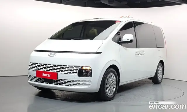 Hyundai Staria 2025 3.5 автомат (гидро), миниатюра 1