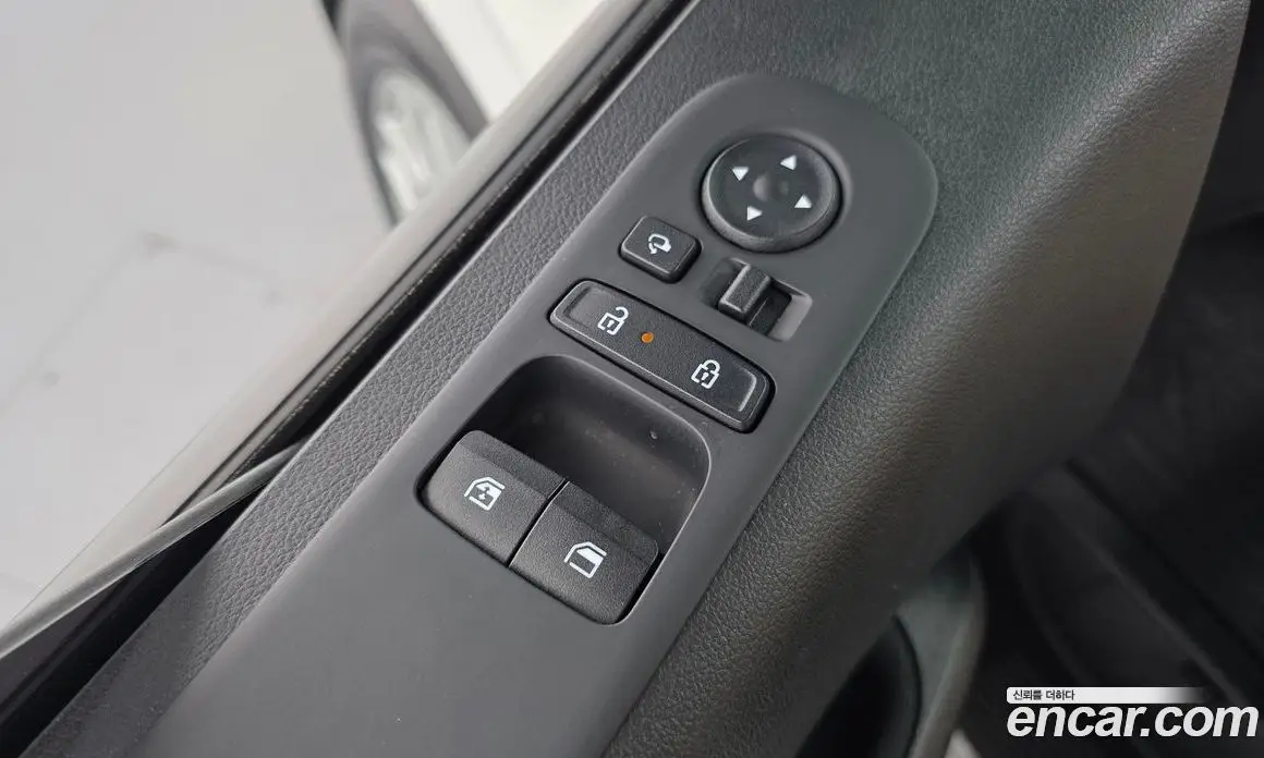 Hyundai Staria 2025 3.5 автомат (гидро), фото 12