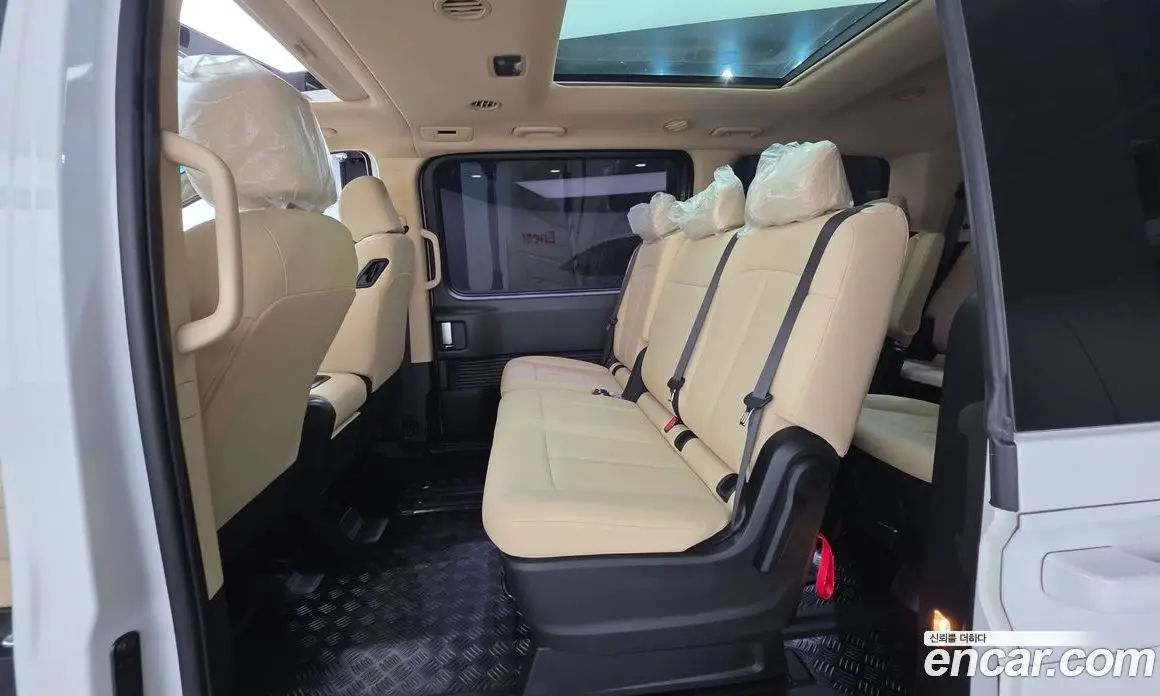 Hyundai Staria 2025 3.5 автомат (гидро), фото 18