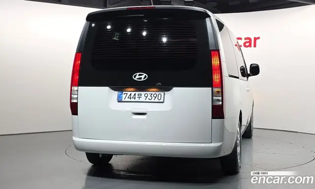 Hyundai Staria 2025 3.5 автомат (гидро), миниатюра 4