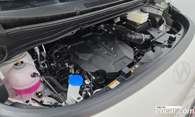 Hyundai Staria 2025 3.5 автомат (гидро), миниатюра 6