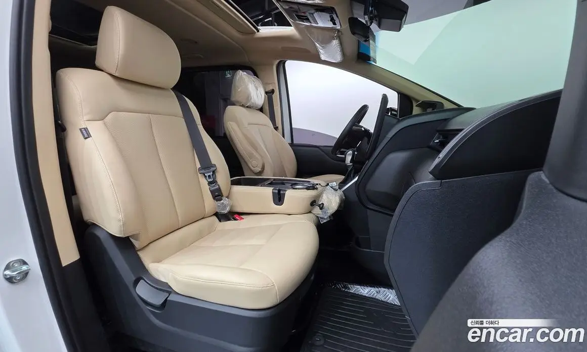 Hyundai Staria 2025 3.5 автомат (гидро), фото 10