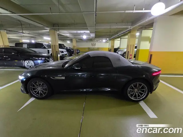 Jaguar F-Type 2023 2.0 автомат (гидро), миниатюра 4 Jaguar F-Type 2023 2.0 автомат (гидро), миниатюра 4