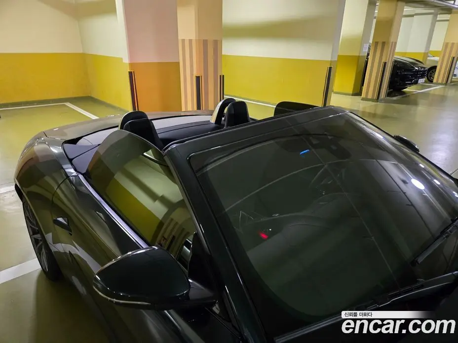 Jaguar F-Type 2023 2.0 автомат (гидро), фото 7 Jaguar F-Type 2023 2.0 автомат (гидро), фото 7