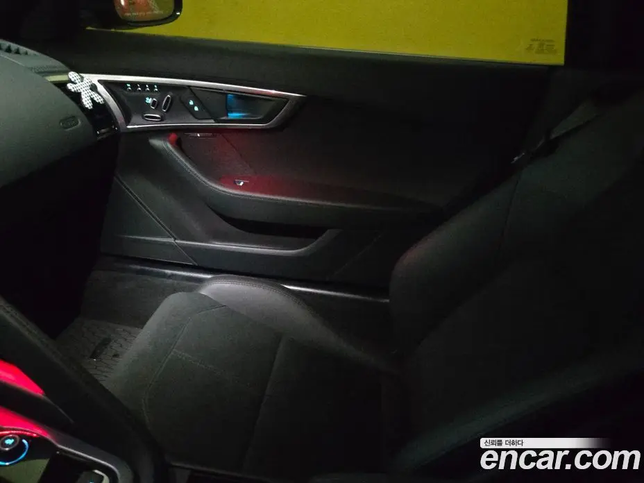 Jaguar F-Type 2023 2.0 автомат (гидро), фото 9 Jaguar F-Type 2023 2.0 автомат (гидро), фото 9