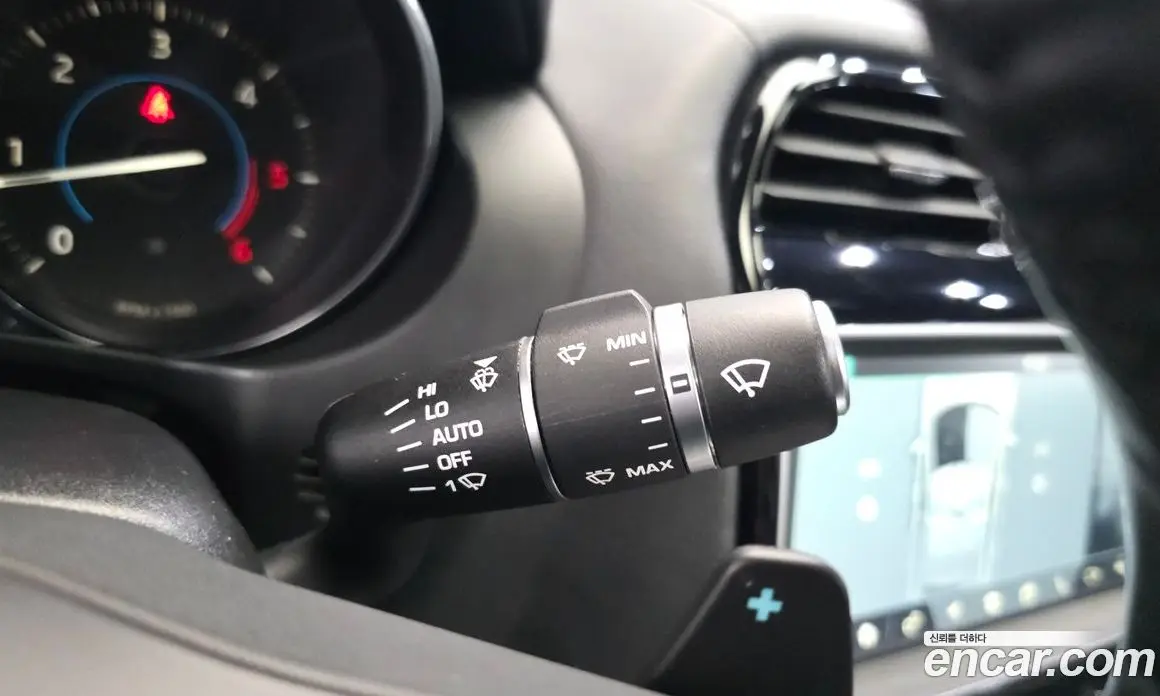 Jaguar XE 2017 2.0 автомат (гидро), фото 20 Jaguar XE 2017 2.0 автомат (гидро), фото 20