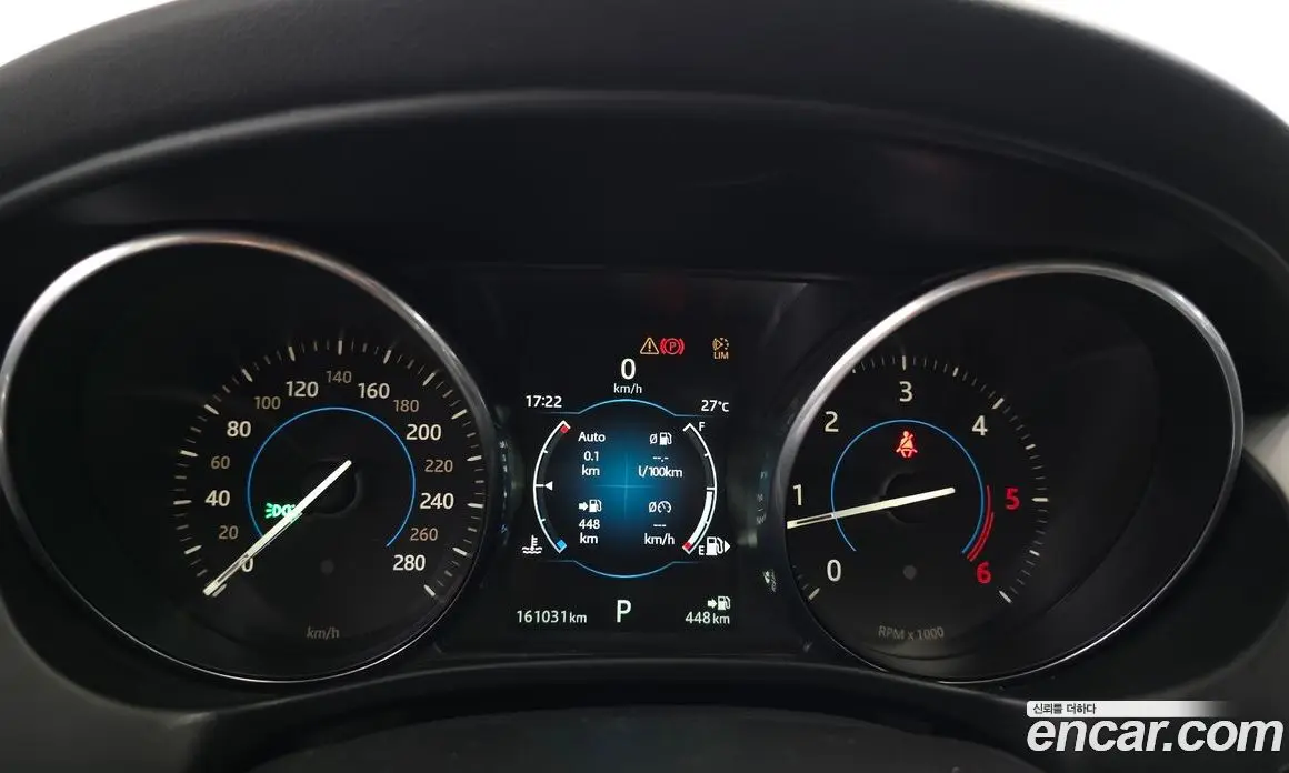 Jaguar XE 2017 2.0 автомат (гидро), фото 8 Jaguar XE 2017 2.0 автомат (гидро), фото 8