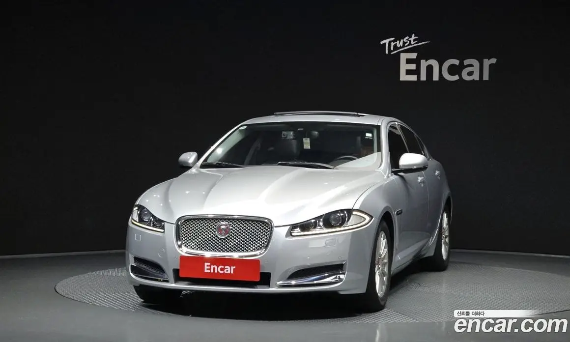 Jaguar XF 2014 2.2 автомат (гидро), фото 3 Jaguar XF 2014 2.2 автомат (гидро), фото 3