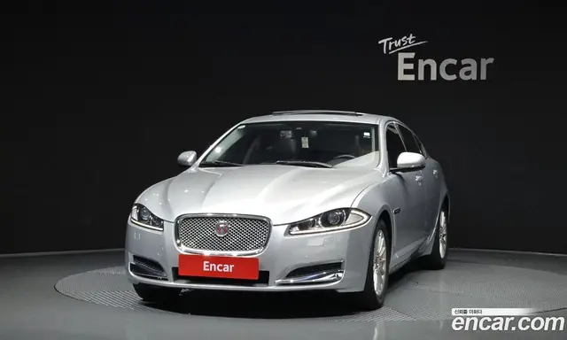 Jaguar XF 2014 2.2 автомат (гидро), миниатюра 3 Jaguar XF 2014 2.2 автомат (гидро), миниатюра 3