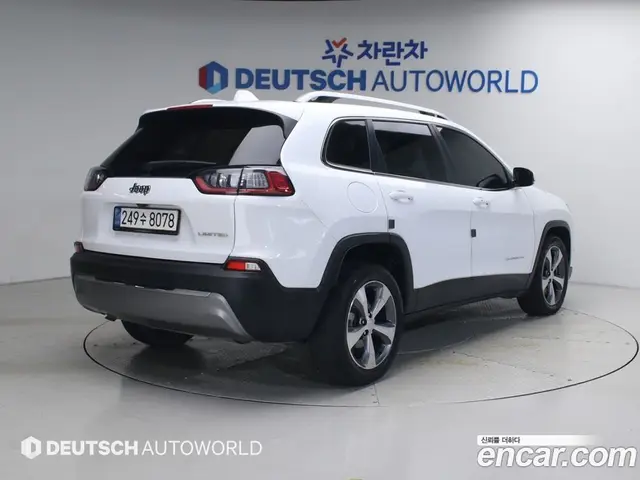 Jeep Cherokee 2021 2.4 автомат (гидро), миниатюра 2 Jeep Cherokee 2021 2.4 автомат (гидро), миниатюра 2