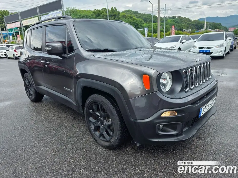 Jeep Renegade 2016 2.4 автомат (гидро), фото 1 Jeep Renegade 2016 2.4 автомат (гидро), фото 1