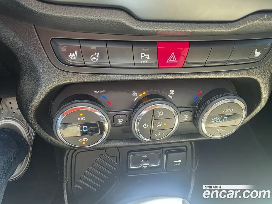Jeep Renegade 2016 2.4 автомат (гидро), фото 15 Jeep Renegade 2016 2.4 автомат (гидро), фото 15