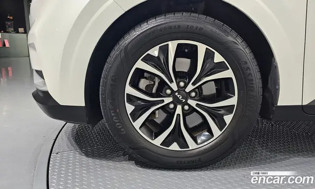 Kia Carnival 2021 2.2 автомат (гидро), миниатюра 5