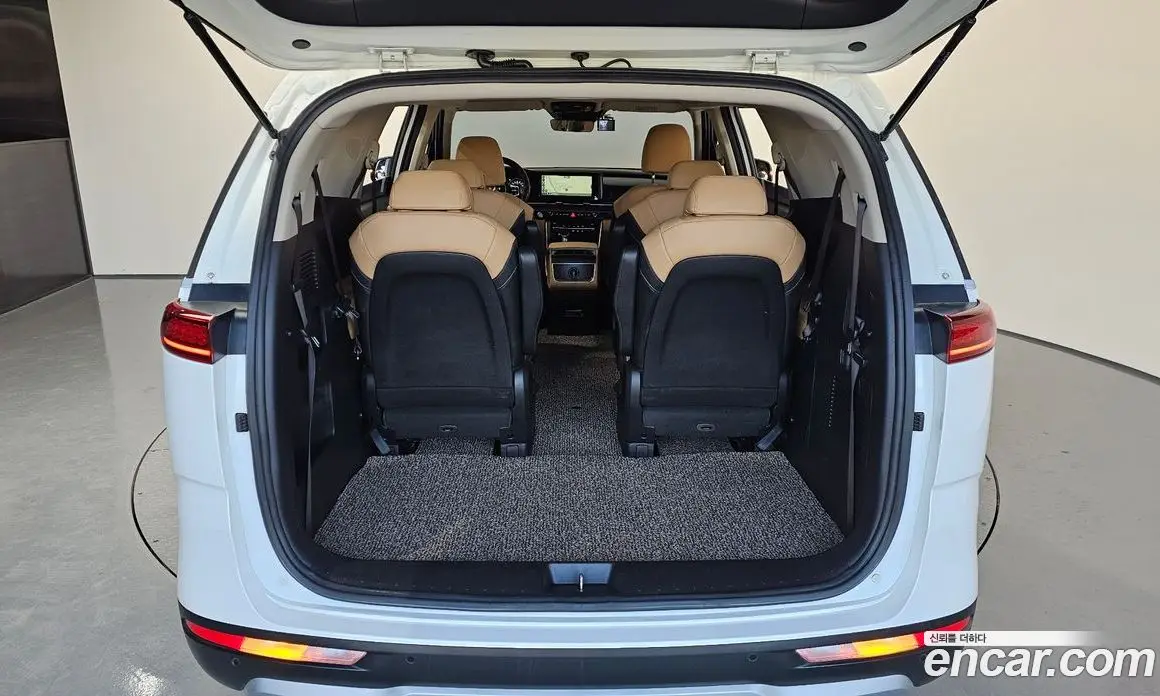 Kia Carnival 2022 2.2 автомат (гидро), фото 20 Kia Carnival 2022 2.2 автомат (гидро), фото 20