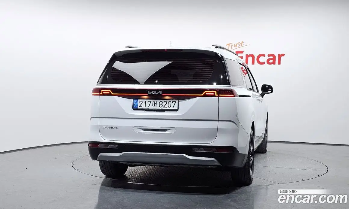 Kia Carnival 2022 2.2 автомат (гидро), фото 4 Kia Carnival 2022 2.2 автомат (гидро), фото 4