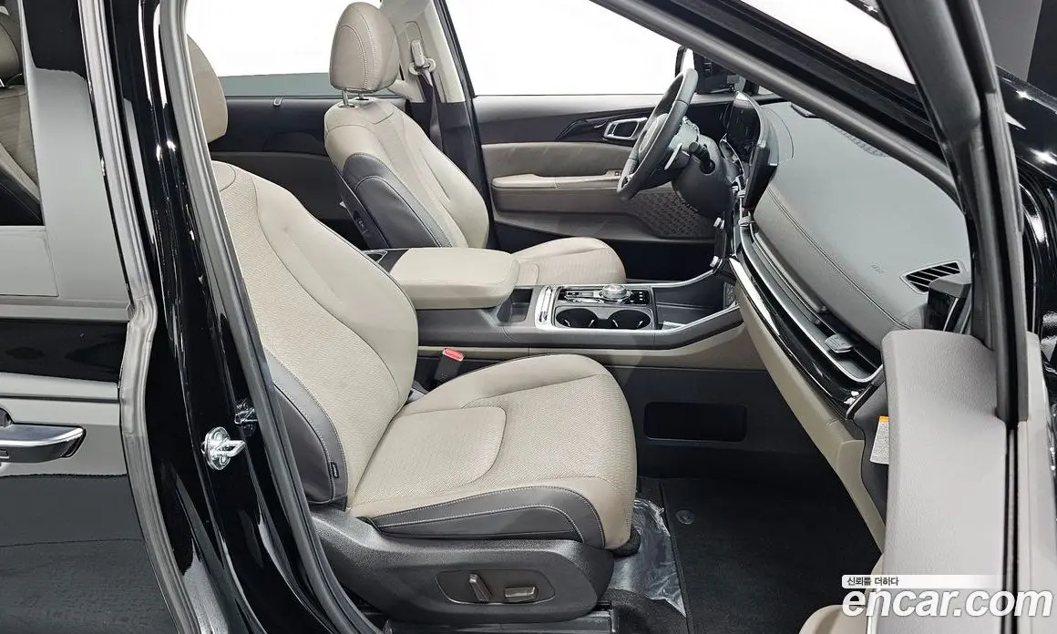 Kia Carnival 2024 1.6 автомат (гидро), фото 16 Kia Carnival 2024 1.6 автомат (гидро), фото 16