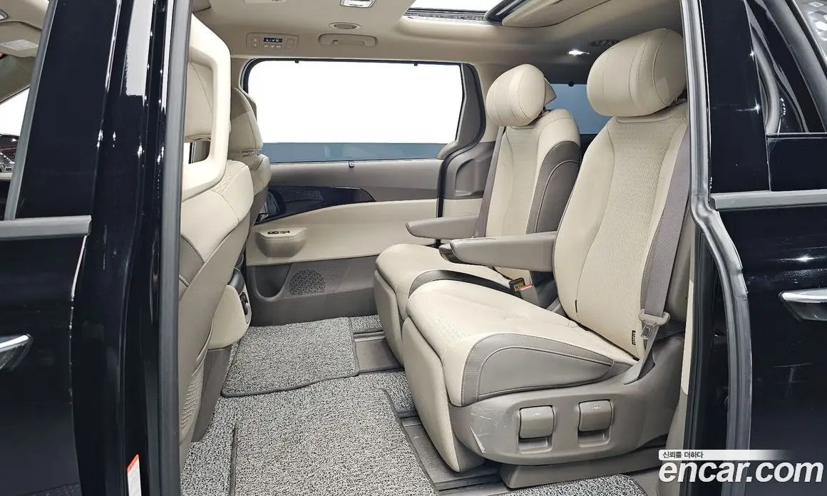 Kia Carnival 2024 2.2 автомат (гидро), фото 15 Kia Carnival 2024 2.2 автомат (гидро), фото 15
