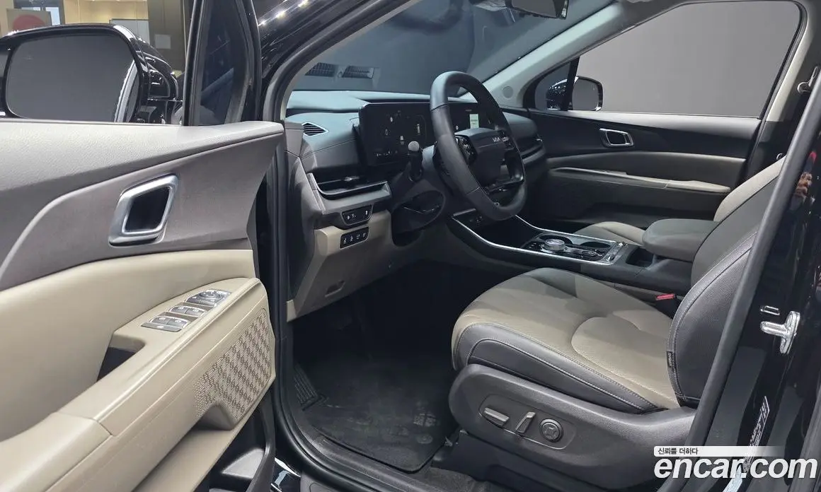 Kia Carnival 2025 3.5 автомат (гидро), фото 13 Kia Carnival 2025 3.5 автомат (гидро), фото 13
