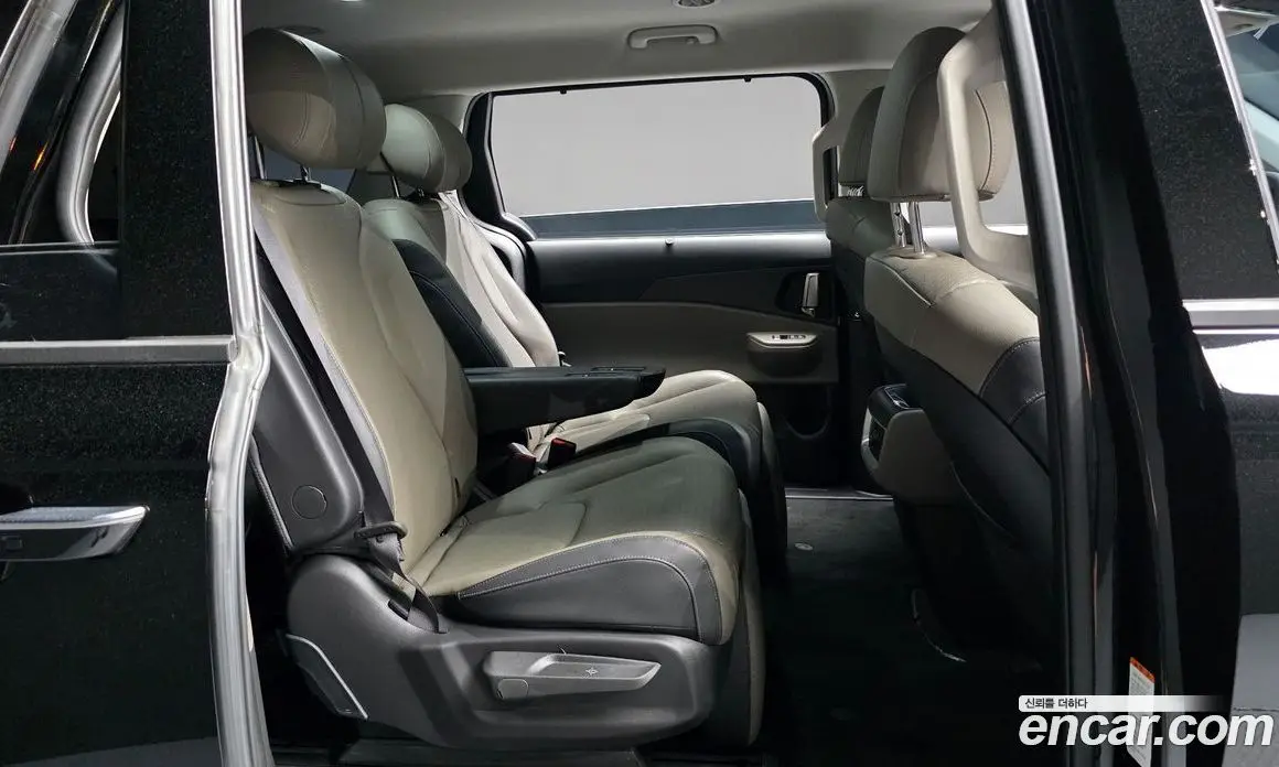 Kia Carnival 2025 3.5 автомат (гидро), фото 17 Kia Carnival 2025 3.5 автомат (гидро), фото 17