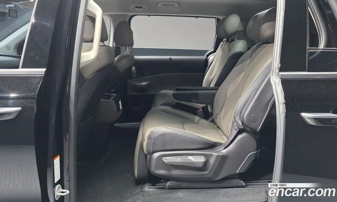Kia Carnival 2025 3.5 автомат (гидро), фото 18 Kia Carnival 2025 3.5 автомат (гидро), фото 18