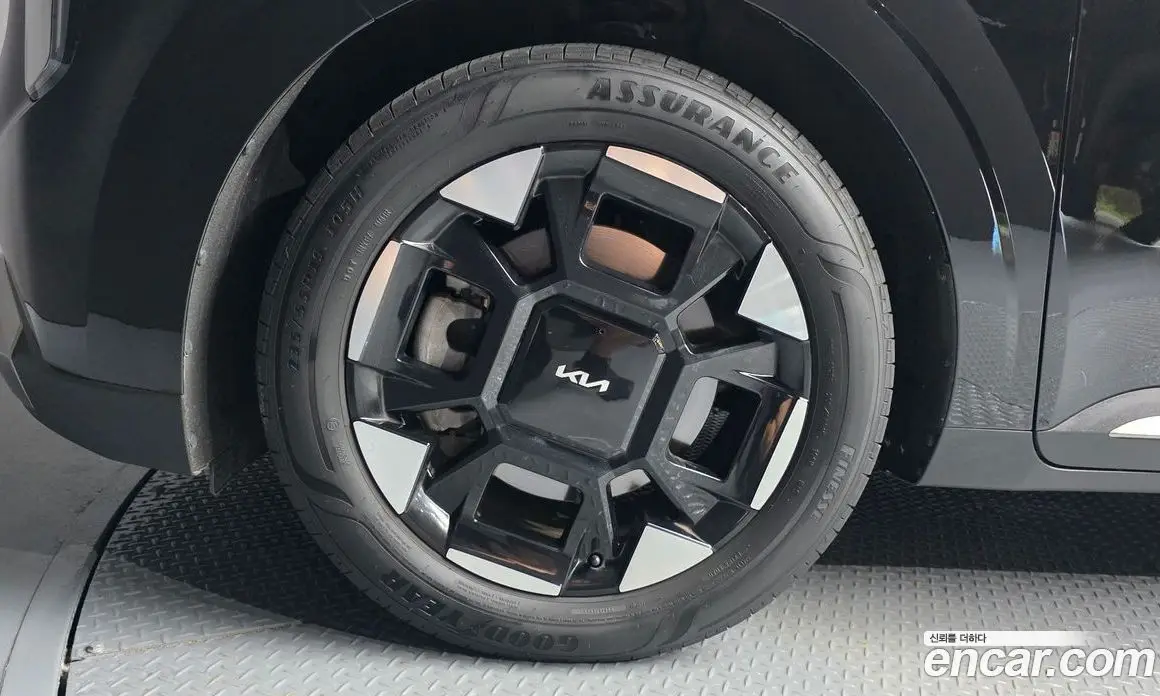 Kia Carnival 2025 3.5 автомат (гидро), фото 5 Kia Carnival 2025 3.5 автомат (гидро), фото 5