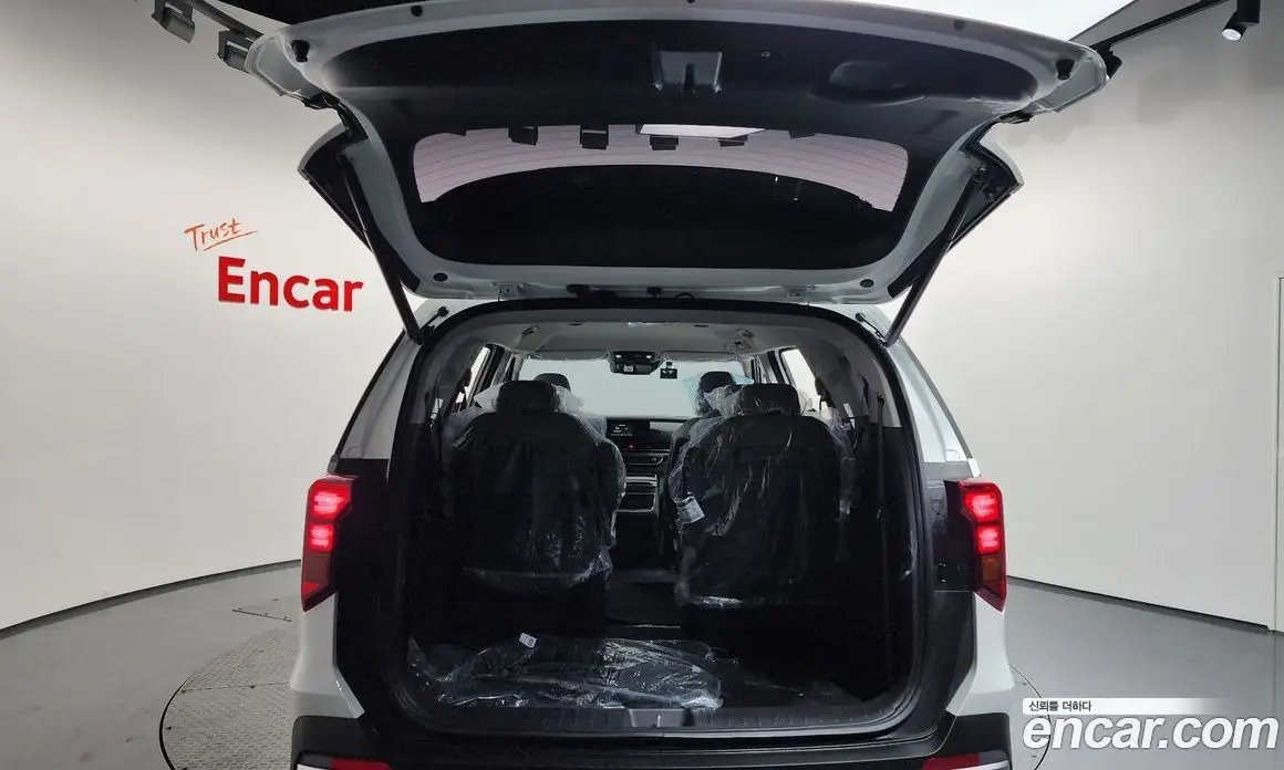 Kia Carnival 2025 3.5 автомат (гидро), фото 20 Kia Carnival 2025 3.5 автомат (гидро), фото 20