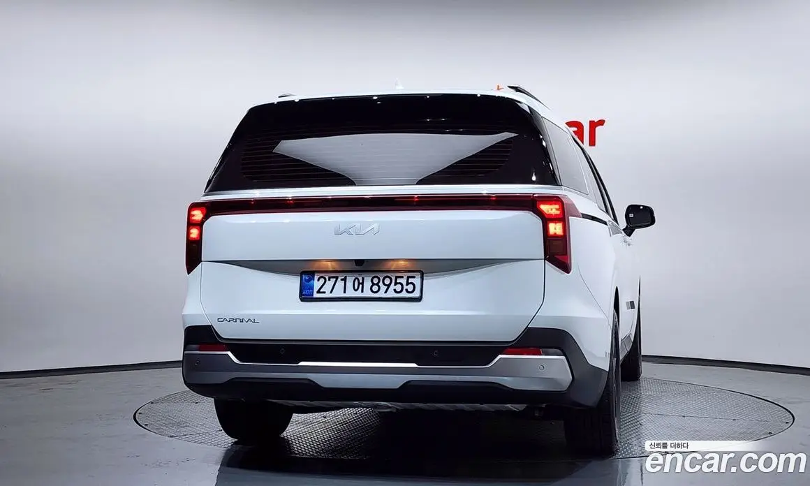 Kia Carnival 2025 3.5 автомат (гидро), фото 4 Kia Carnival 2025 3.5 автомат (гидро), фото 4