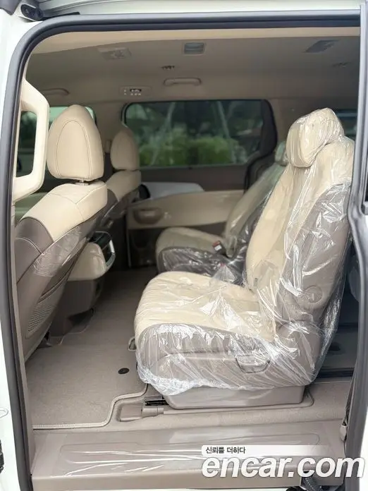 Kia Carnival 2026 1.6 автомат (гидро), миниатюра 8