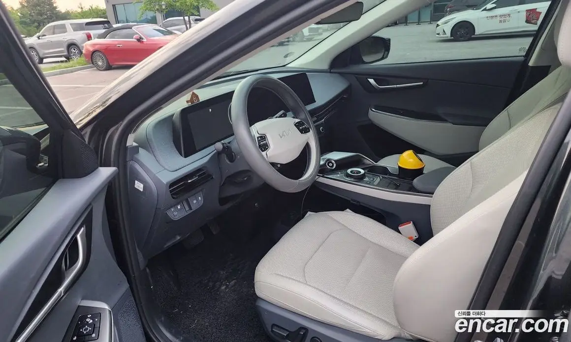 Kia EV6 2023 0.1 автомат (гидро), фото 5 Kia EV6 2023 0.1 автомат (гидро), фото 5