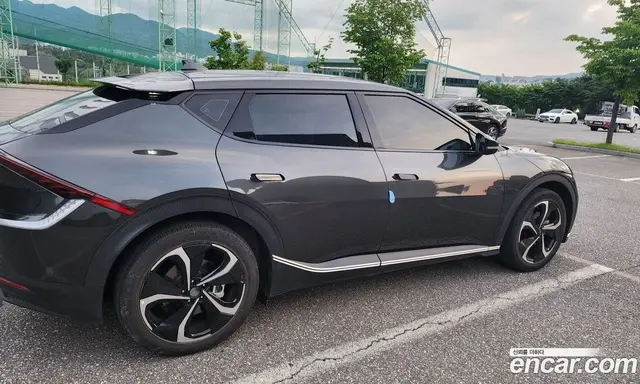 Kia EV6 2023 0.1 автомат (гидро), миниатюра 7 Kia EV6 2023 0.1 автомат (гидро), миниатюра 7