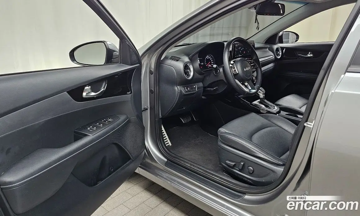 Kia K3 2024 1.6 автомат (гидро), фото 13 Kia K3 2024 1.6 автомат (гидро), фото 13