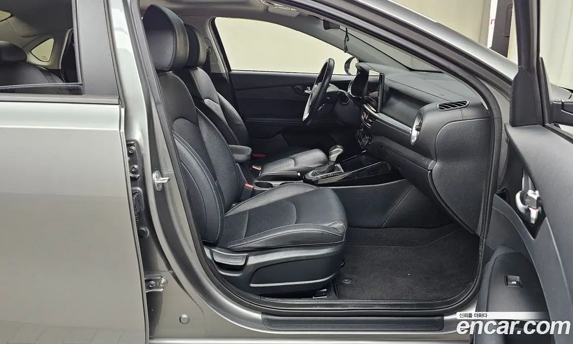 Kia K3 2024 1.6 автомат (гидро), фото 16 Kia K3 2024 1.6 автомат (гидро), фото 16