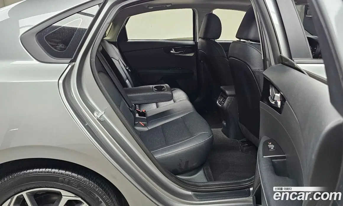 Kia K3 2024 1.6 автомат (гидро), фото 17 Kia K3 2024 1.6 автомат (гидро), фото 17