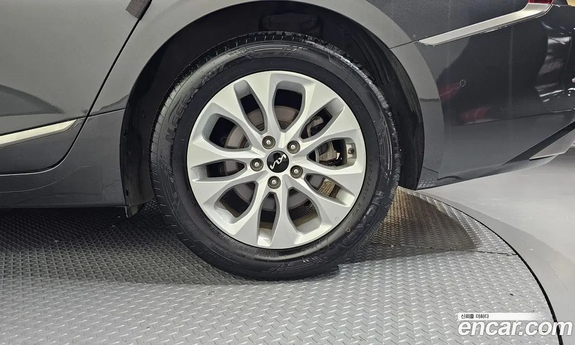 Kia K8 2022 2.5 автомат (гидро), фото 7 Kia K8 2022 2.5 автомат (гидро), фото 7