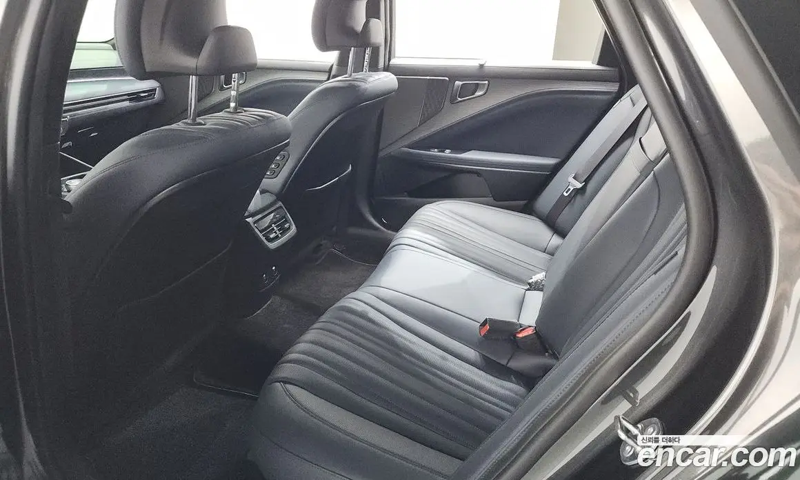 Kia K8 2025 2.5 автомат (гидро), фото 17 Kia K8 2025 2.5 автомат (гидро), фото 17