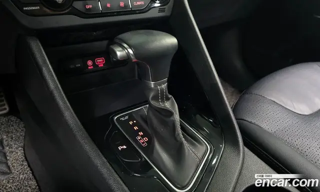 Kia Niro 2017 1.6 автомат (гидро), миниатюра 12