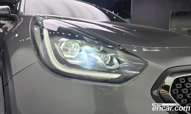 Kia Niro 2017 1.6 автомат (гидро), миниатюра 8 Kia Niro 2017 1.6 автомат (гидро), миниатюра 8