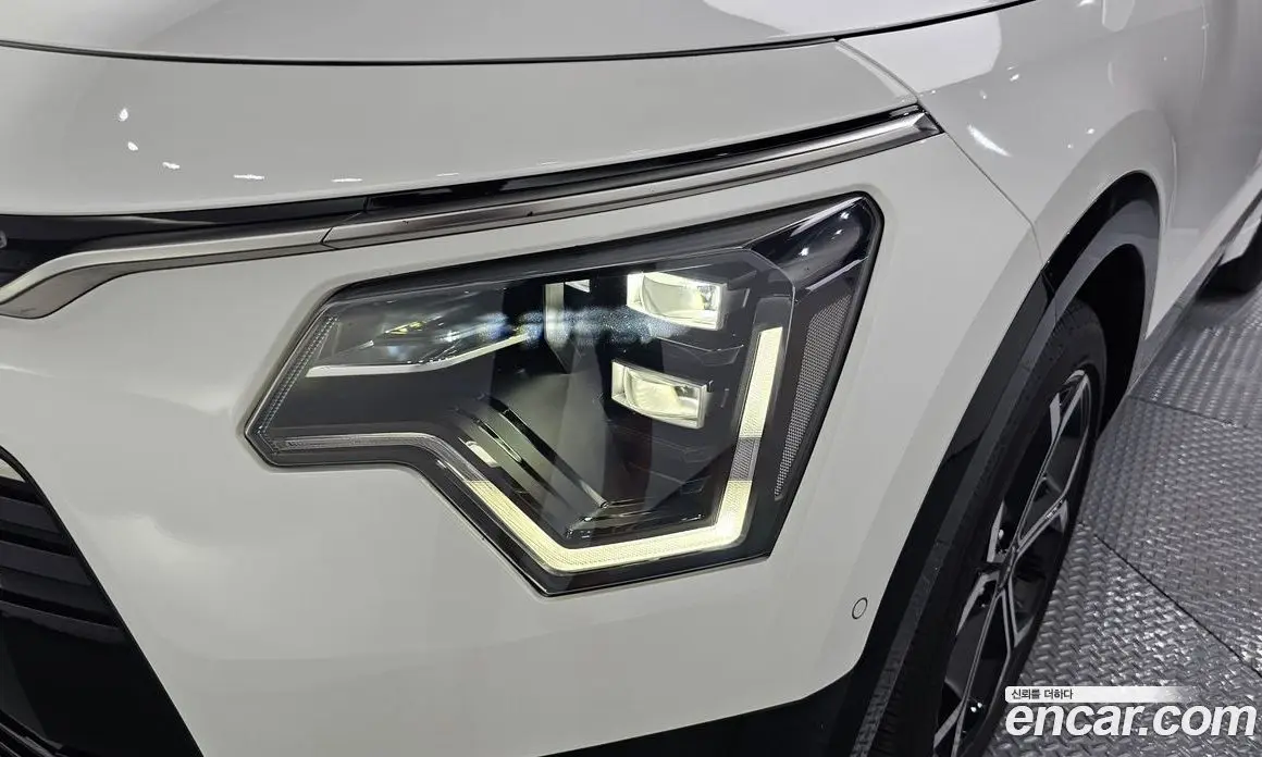 Kia Niro 2022 1.6 автомат (гидро), фото 8