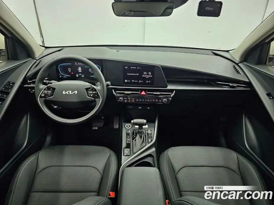 Kia Niro 2026 1.6 автомат (гидро), фото 15 Kia Niro 2026 1.6 автомат (гидро), фото 15
