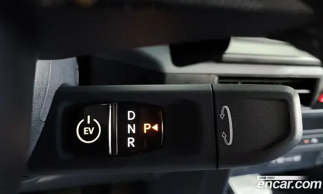 Kia PV5 2025 автомат (гидро), миниатюра 12