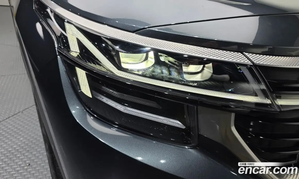 Kia Seltos 2023 1.6 автомат (гидро), фото 8 Kia Seltos 2023 1.6 автомат (гидро), фото 8