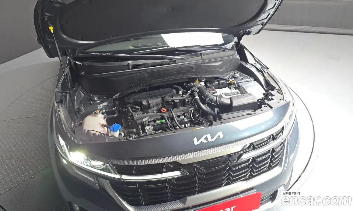 Kia Seltos 2024 1.6 автомат (гидро), фото 6 Kia Seltos 2024 1.6 автомат (гидро), фото 6