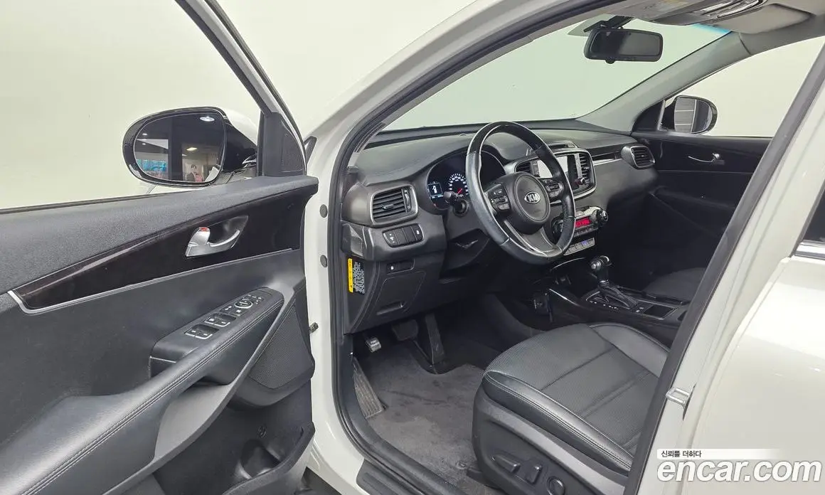 Kia Sorento 2014 2.0 автомат (гидро), фото 10 Kia Sorento 2014 2.0 автомат (гидро), фото 10