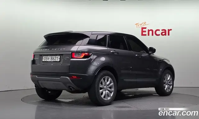 Land Rover Range Rover Evoque 2018 2.0 автомат (гидро), миниатюра 2 Land Rover Range Rover Evoque 2018 2.0 автомат (гидро), миниатюра 2