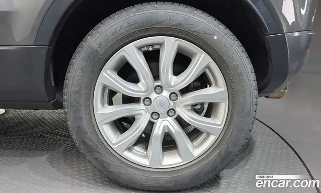 Land Rover Range Rover Evoque 2018 2.0 автомат (гидро), миниатюра 7 Land Rover Range Rover Evoque 2018 2.0 автомат (гидро), миниатюра 7